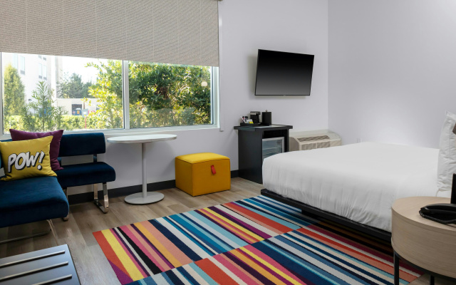 photo 3 of Aloft by Marriott Orlando Lake Buena Vista