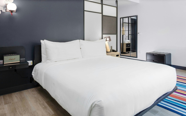 photo 4 of Aloft by Marriott Orlando Lake Buena Vista