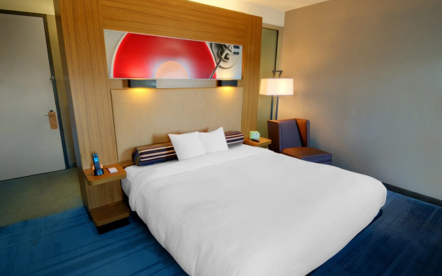 photo 4 of Aloft by Marriott Phoenix-Airport