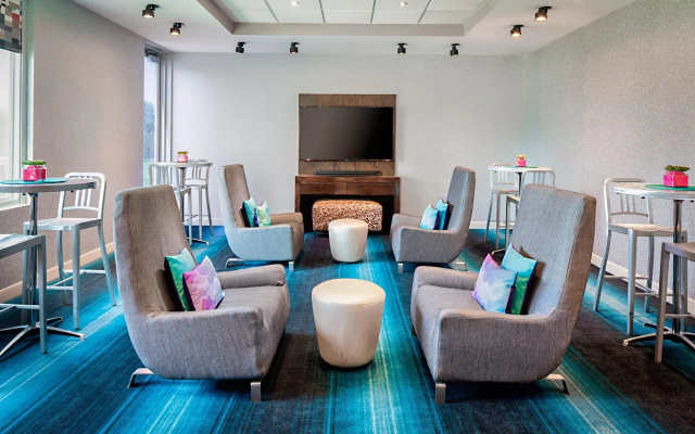 photo 2 of Aloft by Marriott Plano