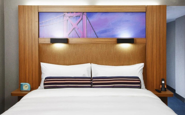 photo 4 of Aloft by Marriott San Francisco Airport