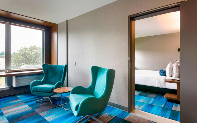 photo 3 of Aloft by Marriott Seattle Redmond