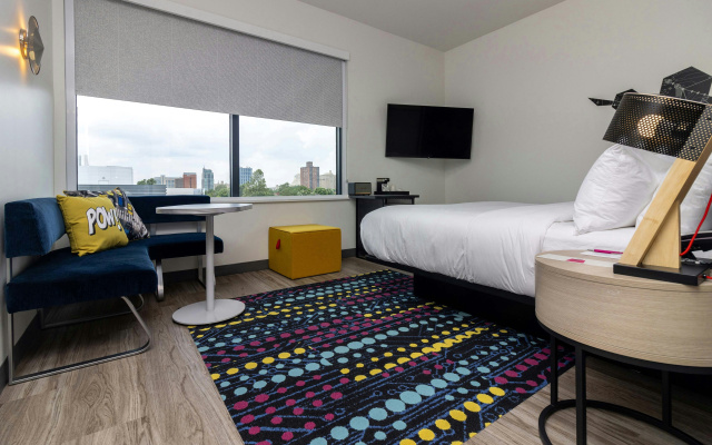 photo 3 of Aloft by Marriott St. Louis Cortex