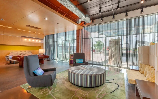photo 2 of Aloft by Marriott Tempe
