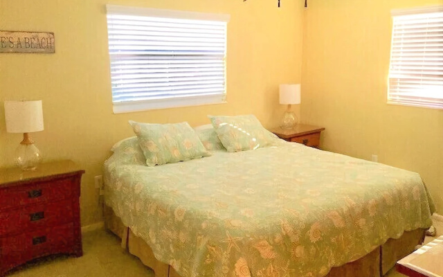 photo 3 of Aloha Kai Unit 1 2 Bedrooms 1.5 Bathroom Apts