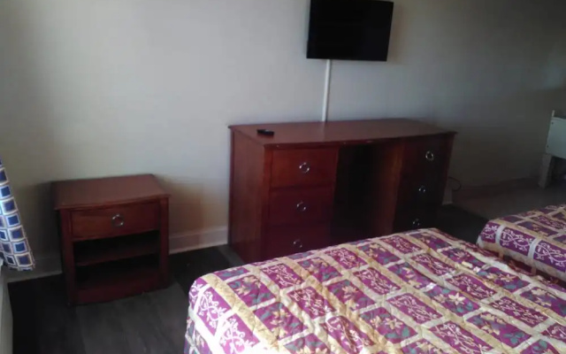 photo 3 of Aloha Motel