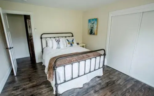 photo 3 of Alpaca Suite at Rellik House. Winery & Alpaca Farm