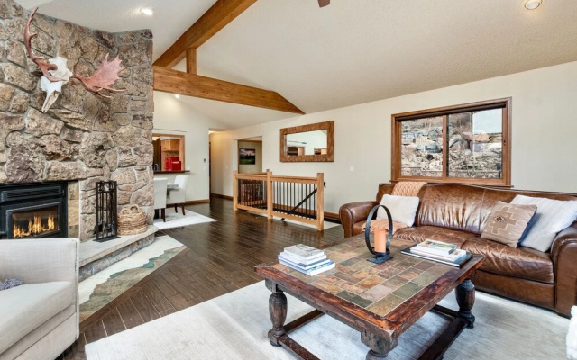 photo 5 of Alpenglow Vacation Home At Windcliff 4 Bedroom Home by RedAwning