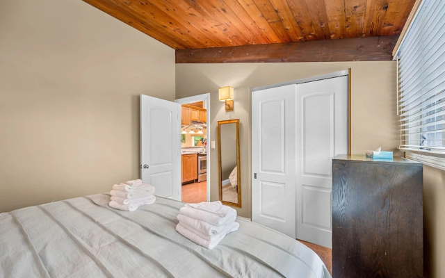photo 3 of Alpine Court Chalet 4 Bedroom Home