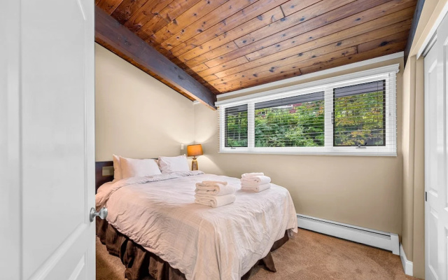 photo 5 of Alpine Court Chalet 4 Bedroom Home