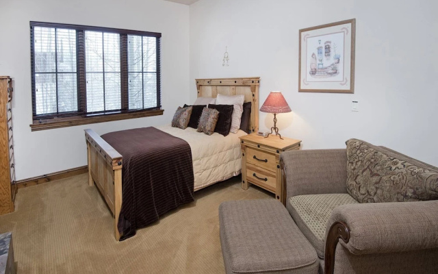 photo 3 of Alpine Drive Chalet