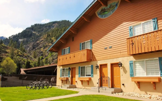 photo 5 of Alpine Escape Downtown Townhome w Hot tub Free Cruiser Bicycles