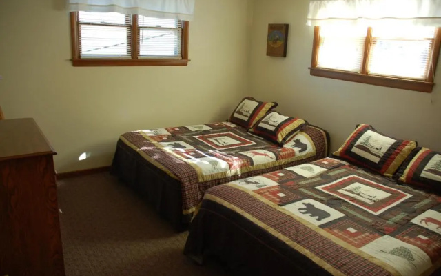 photo 2 of Alpine Lodge Resort