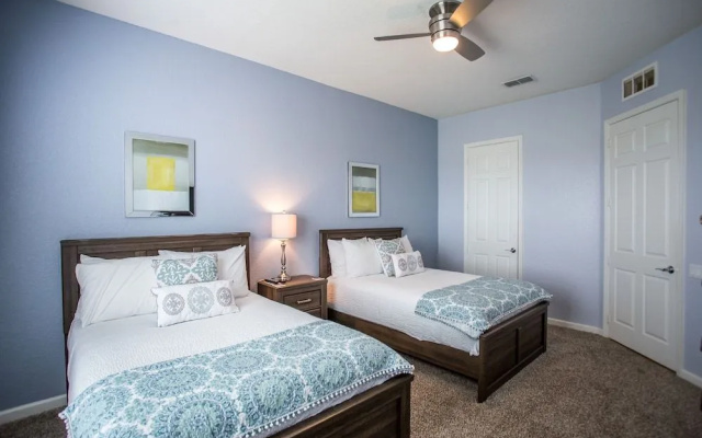 photo 4 of Altavista Lakeview 3 Bedroom Condo by RedAwning