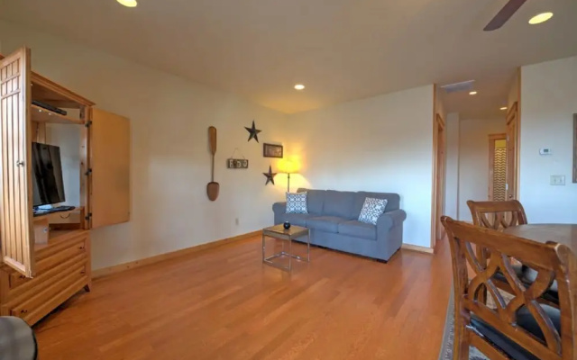 photo 2 of Altitude Adjustment - 5 Br Cabin