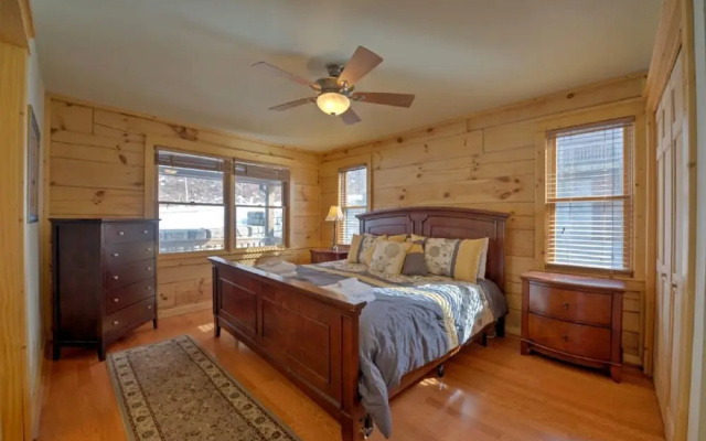 photo 3 of Altitude Adjustment - 5 Br Cabin