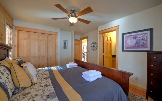 photo 4 of Altitude Adjustment - 5 Br Cabin
