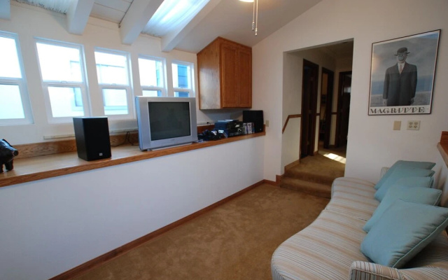 photo 4 of Alvarado Place 68105 by RedAwning
