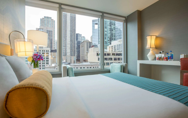 photo 3 of Kinzie Hotel