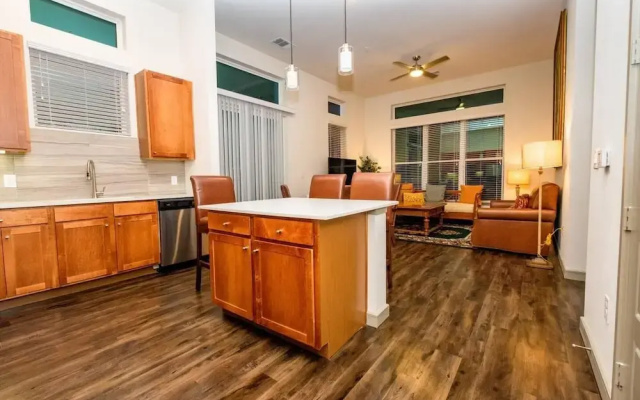 photo 3 of Amazing 1 Bed Apartment with fast wifi,parking gym and pool!