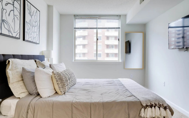 photo 5 of Amazing 1 Bedroom Condo Ballston