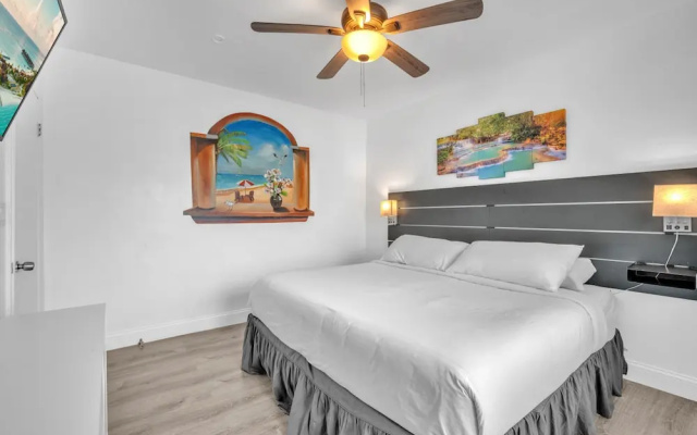 photo 4 of Amazing 1st Floor Apartment Just Steps to Beach