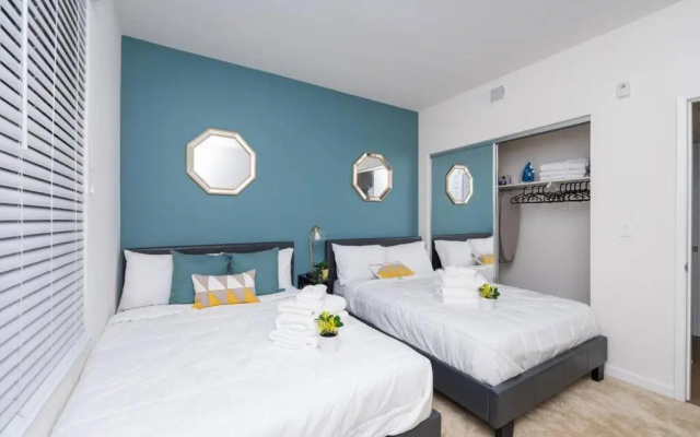 photo 2 of Amazing 2 bedroom 7 min from Disneyland w FREE Parking
