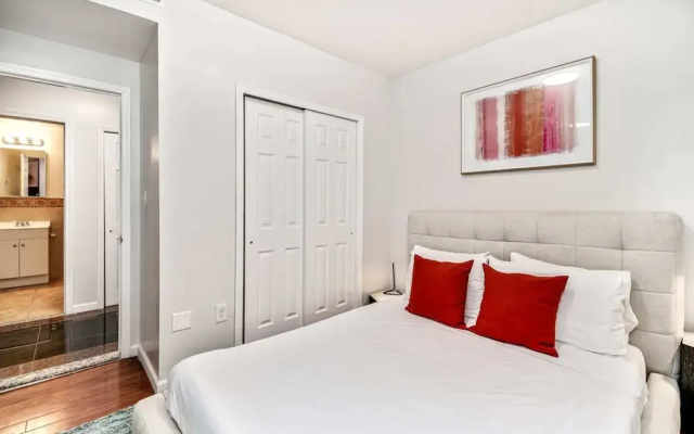 photo 2 of Amazing 2BD Steps From the Convention Center