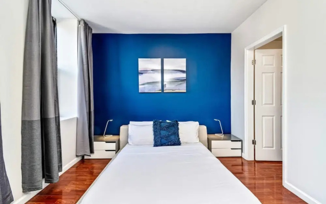 photo 4 of Amazing 2BD Steps From the Convention Center