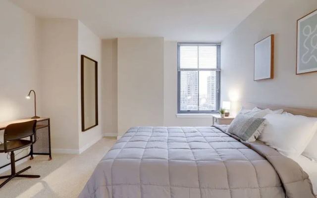 photo 3 of Amazing 2Br Condo In Pentagon City