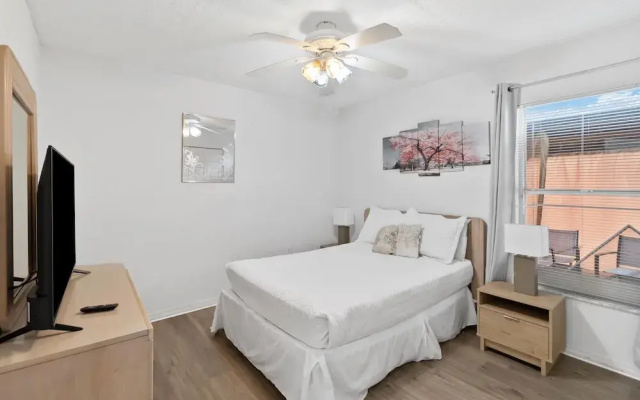 photo 4 of Amazing 4/3 House With Private Pool, Near Disney!