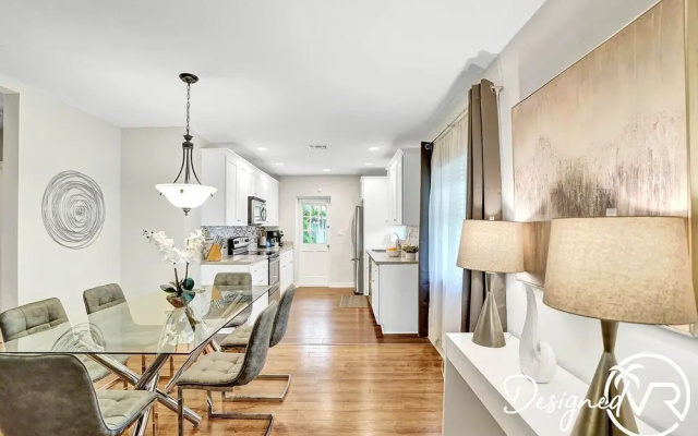 photo 2 of Amazing 4BR with Private Heated Pool