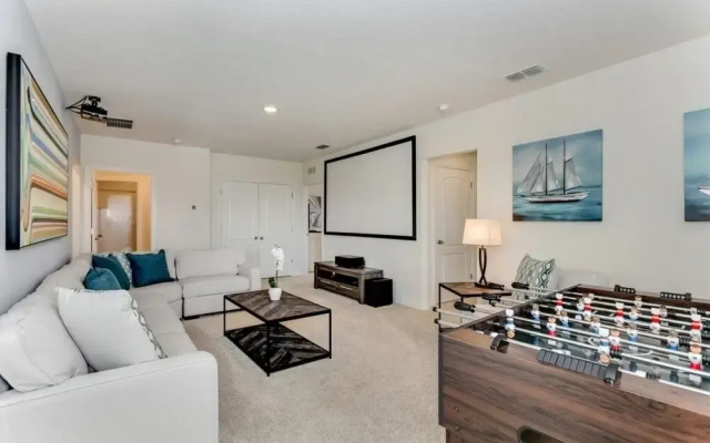photo 3 of Amazing 5 Bedroom Solterra New Resort Home 5 Villa by Redawning