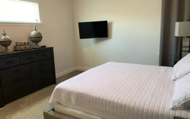 photo 2 of Amazing 5 Bedrooms House With Private Pool at Encore Resort (7711)