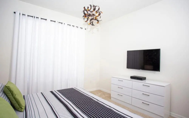 photo 3 of Amazing 6bds Single Home With Private Pool St7040