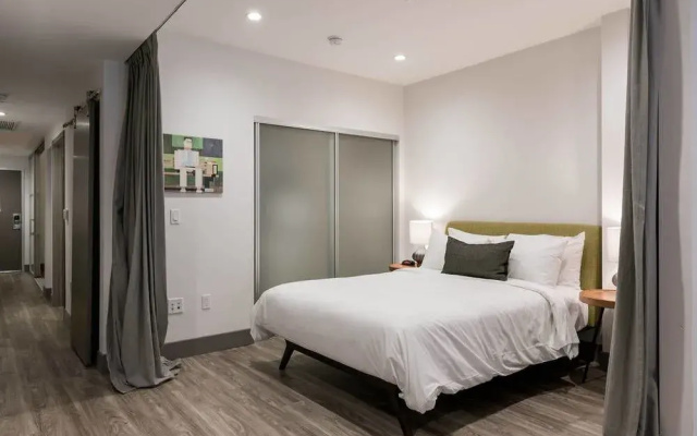 photo 5 of Amazing and Cozy 2 Bdrm Dtla
