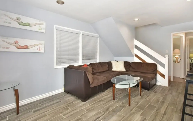photo 4 of AMAZING Beach Escape-3 BD/2 BA-Bikes-BBQ-Umbrellas