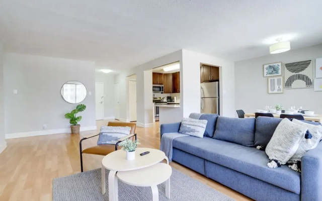 photo 3 of Amazing Br2 Bedroom Condo at Arlington