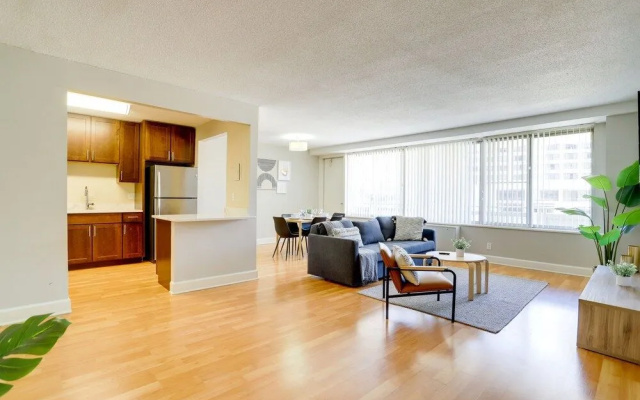 photo 5 of Amazing Br2 Bedroom Condo at Arlington
