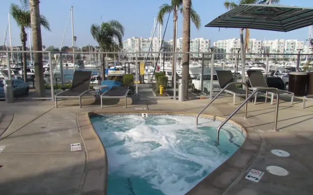 photo 2 of Miracle Mile