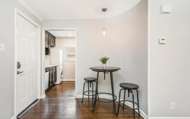 photo 2 of Amazing Midtown Location by Piedmont Park