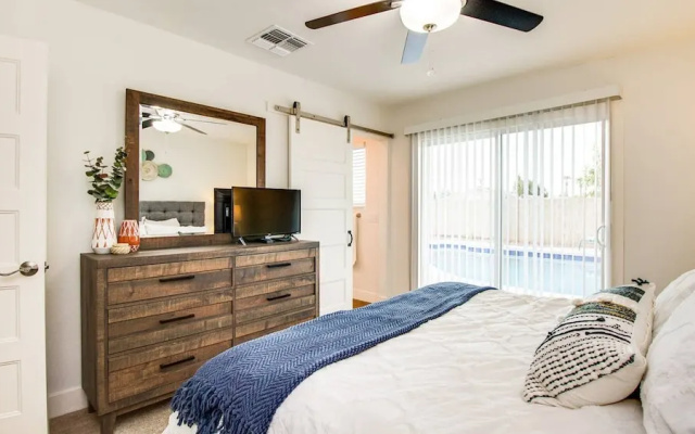 photo 3 of Modern Comforts Near Old Town Scottsdale and Asu!