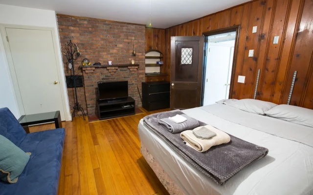 photo 4 of Amazing Single House in Brookline