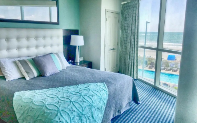 photo 2 of Amazing Views from this 2nd Floor King Suite