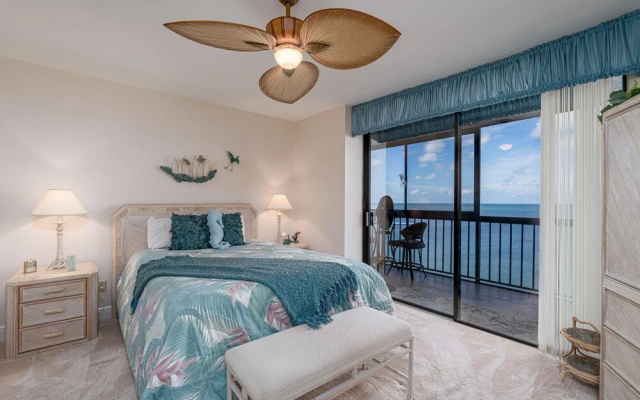 photo 3 of Ambassador # 905 - 26300 Hickory Blvd by Coastal Vacation Properties