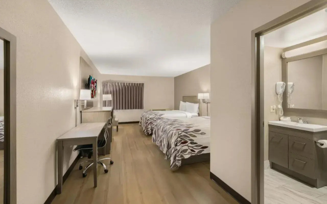 photo 4 of Red Roof Inn & Suites Newport – Middletown, RI