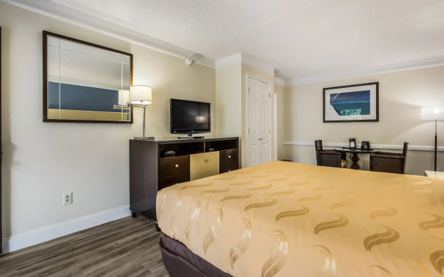 photo 2 of Quality Inn Hampton - Newport News