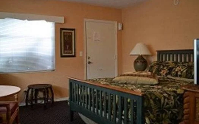 photo 4 of Amber Tides Motel