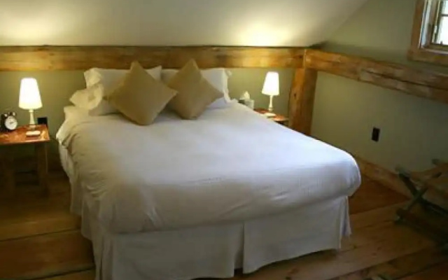 photo 2 of Amee Farm Lodge