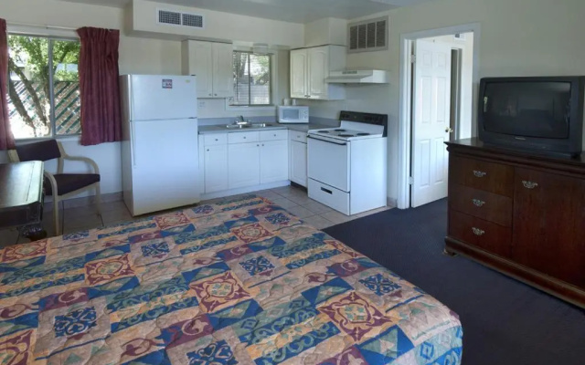 photo 4 of American Executive Inn